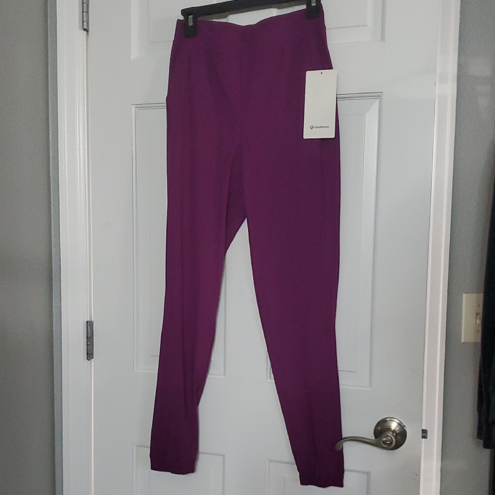 NWT Lululemon Adapted State HR Jogger Sz 4 Chilled Grape